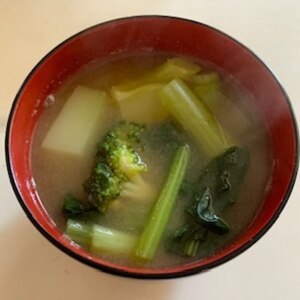 小松菜とブロッコリーの味噌汁